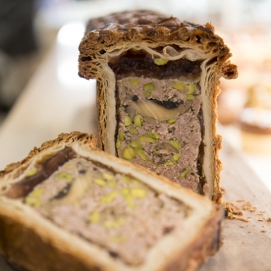 Pâté en croûte le Louis (volaille / porc / pistache)